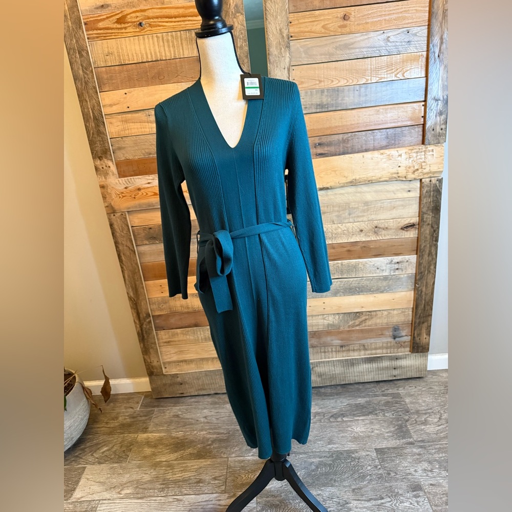 NWT DKNY V-Neck Sweater Dress with Tie. Emerald Green. Size L